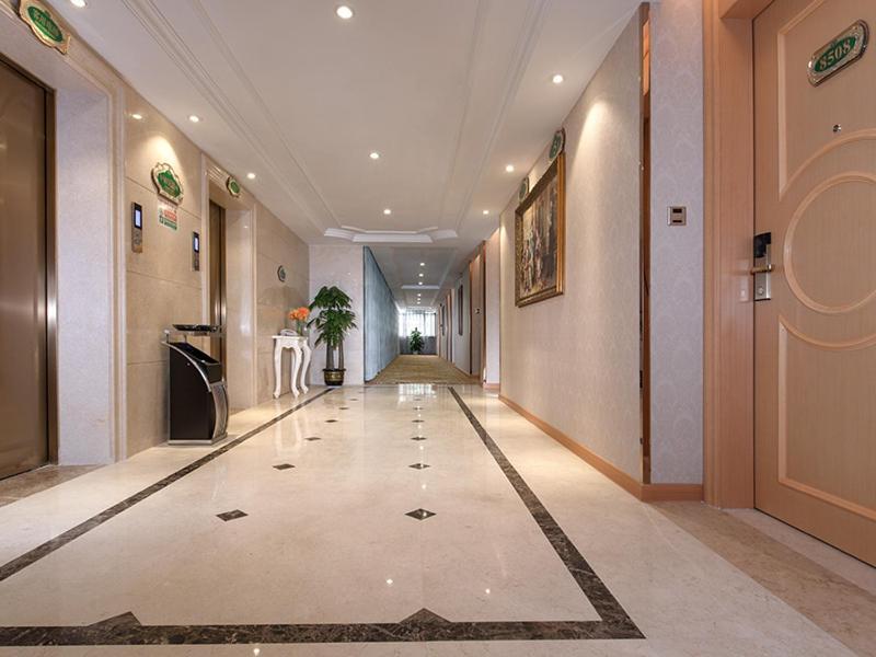 Vienna Hotel Shenzhen Fuyong Village Fenghuangwei Exterior photo